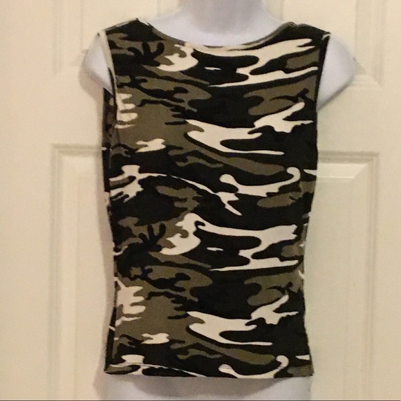 Tops - Women’s camouflage tank top
